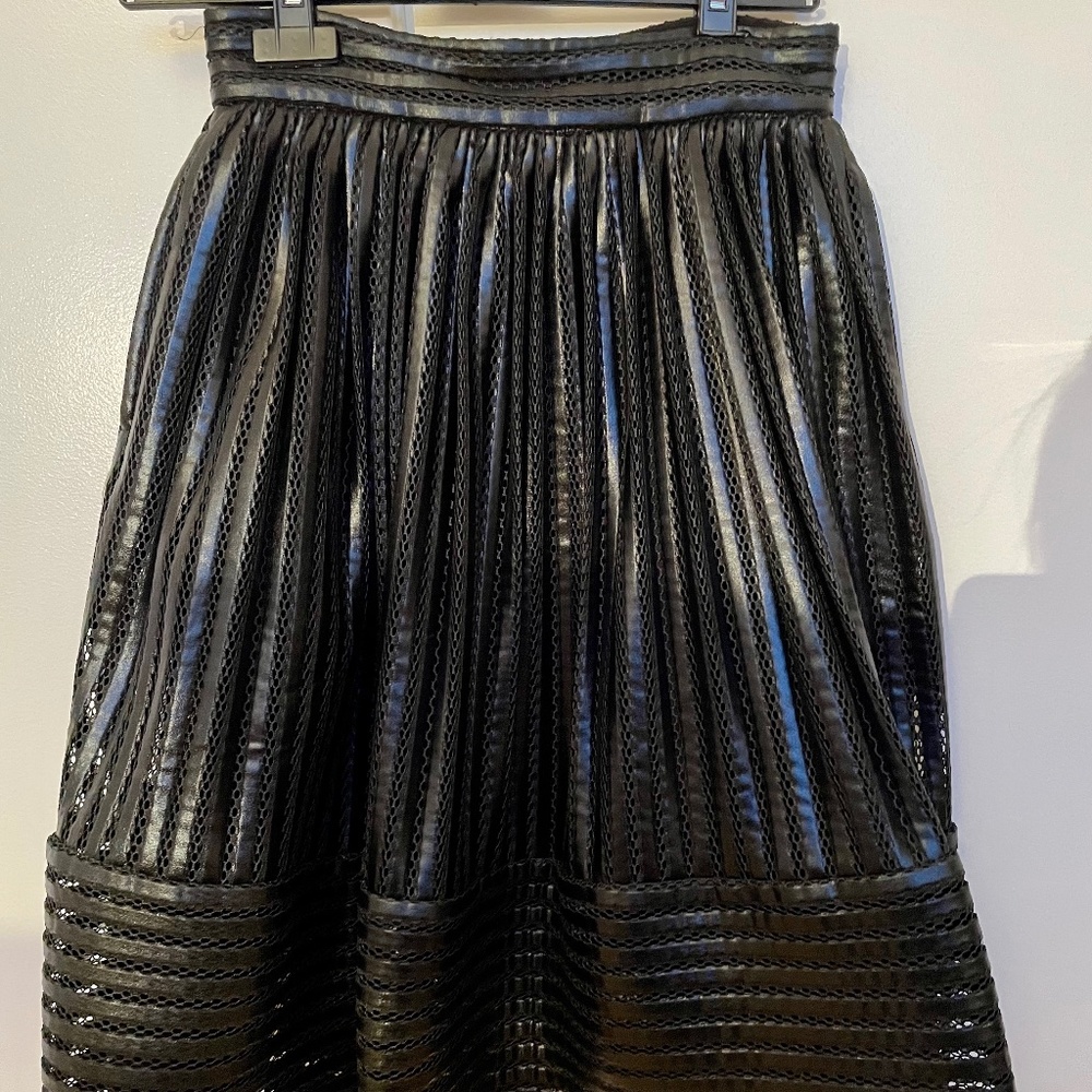 Maje Black Bee Knit Skirt in excellent condition